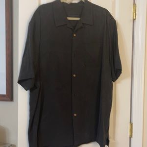 Men’s Tommy Bahama Hawaiian shirt